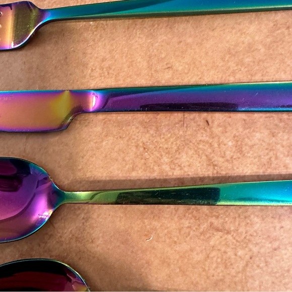 Crofton Rainbow Flatware Iridescent Utensil 1 Setting 2 Fork 2 Spoons 1 Knife - Picture 3 of 6